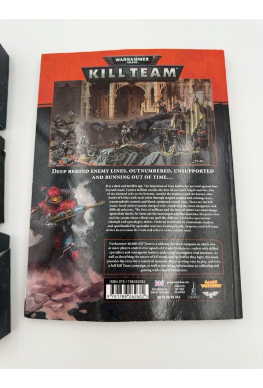 Warhammer 40.000 kort og manual
